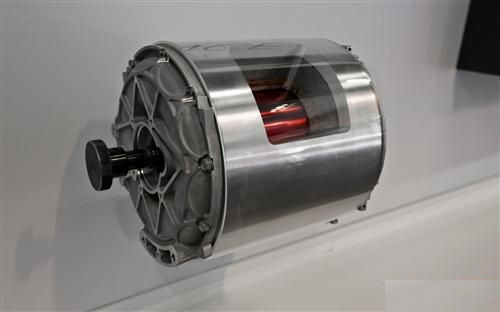 特斯拉用的是什么驅(qū)動電機？